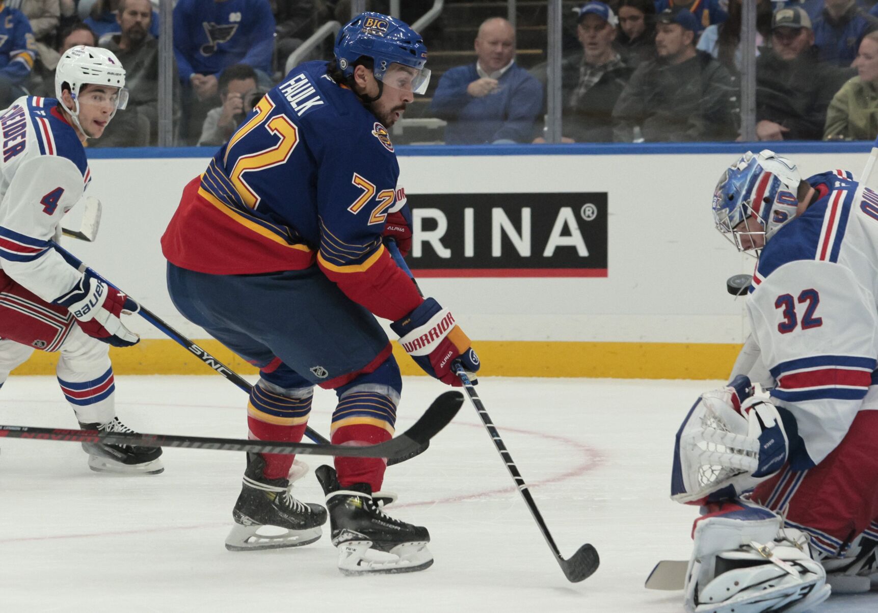 St. Louis Blues host New York Rangers